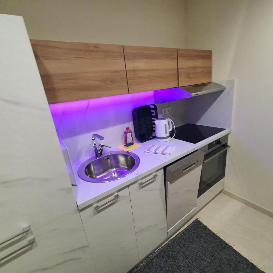 Apartmani Datea Grebastica Bagian luar foto